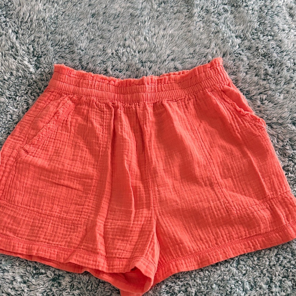 NWT Coral Women's Shorts